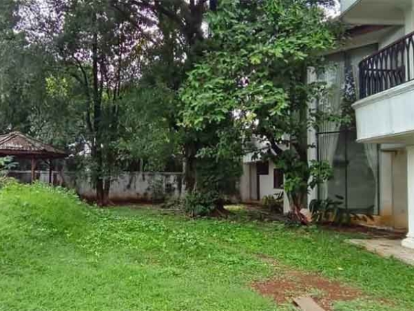 Dijual Rumah Hitung Tanah di Kemang Timur Raya Jakarta Selatan