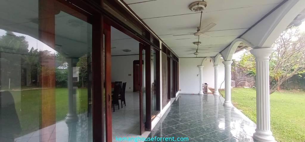 Disewakan Rumah Kemang Cocok Untuk Kantor