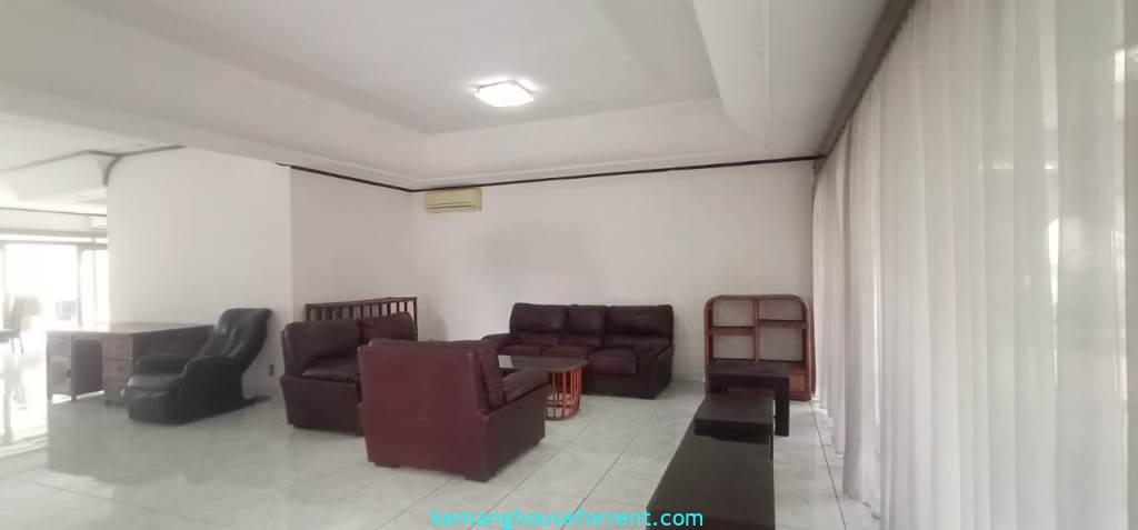 Disewakan Rumah Kemang Cocok Untuk Kantor