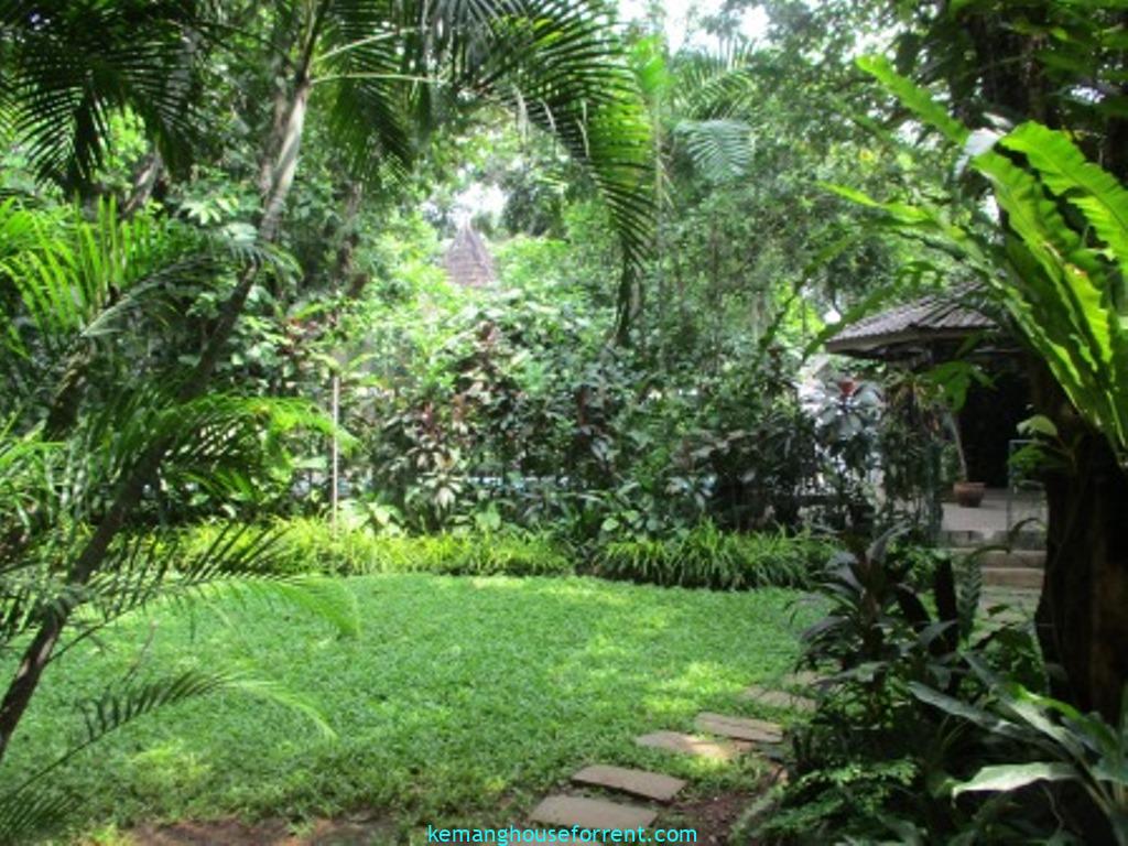 Jual Rumah Hitung Tanah di Kemang Timur Jakarta Selatan
