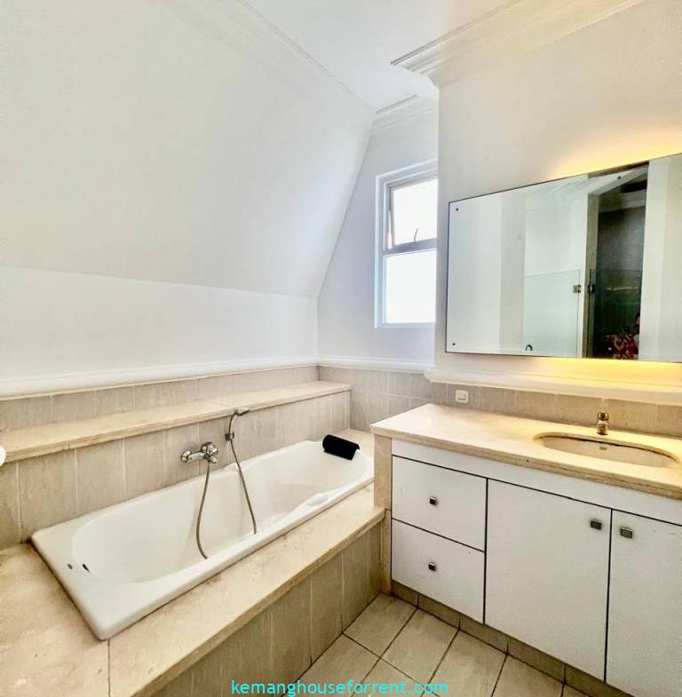 Luxury Townhouse for Rent in Kemang Selatan
