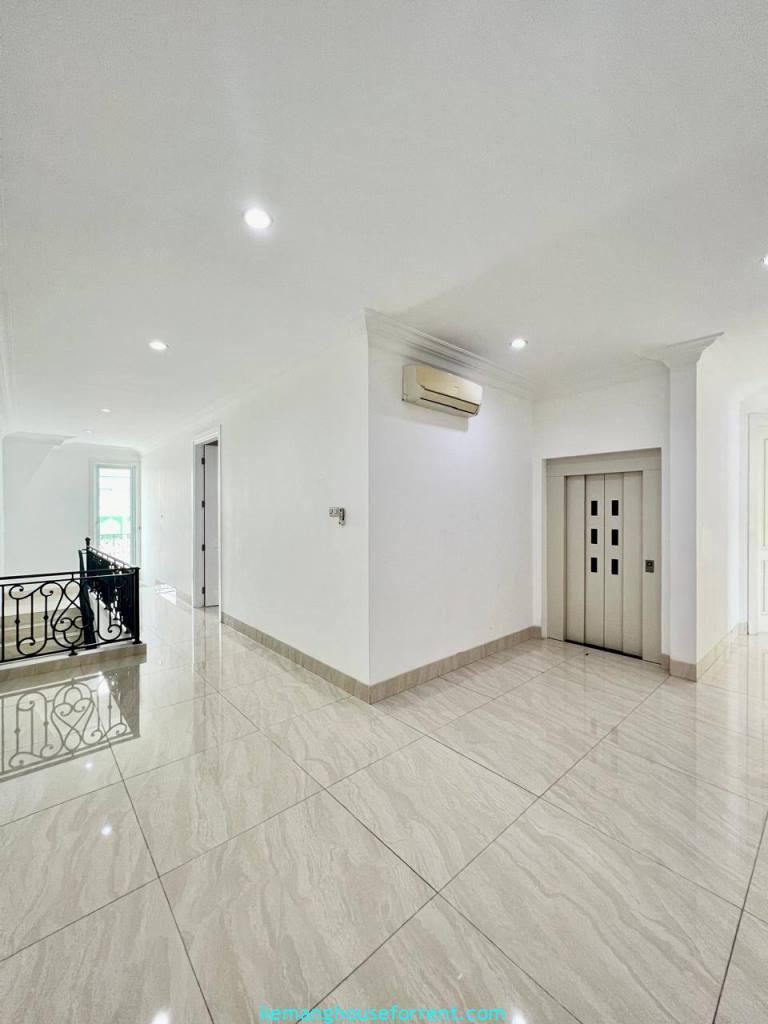 Luxury Townhouse for Rent in Kemang Selatan