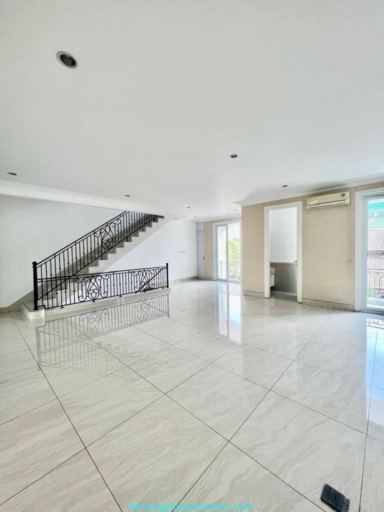 Luxury Townhouse for Rent in Kemang Selatan