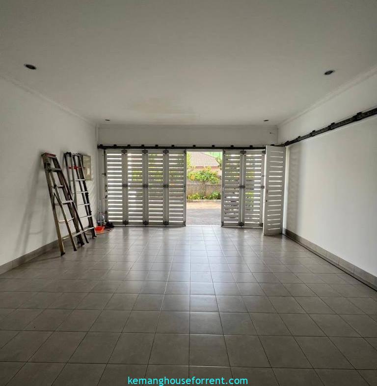 Luxury Townhouse for Rent in Kemang Selatan