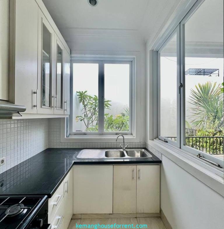 Luxury Townhouse for Rent in Kemang Selatan