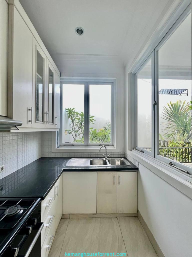 Luxury Townhouse for Rent in Kemang Selatan