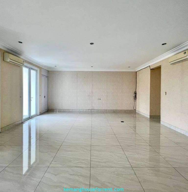 Luxury Townhouse for Rent in Kemang Selatan
