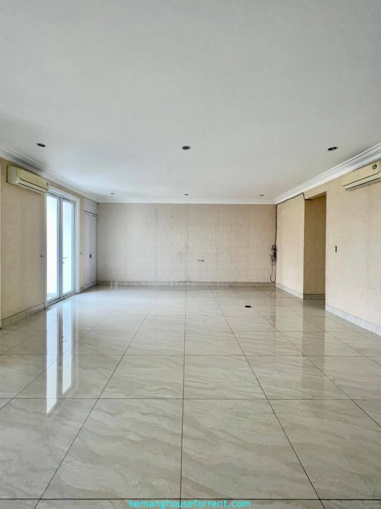 Luxury Townhouse for Rent in Kemang Selatan