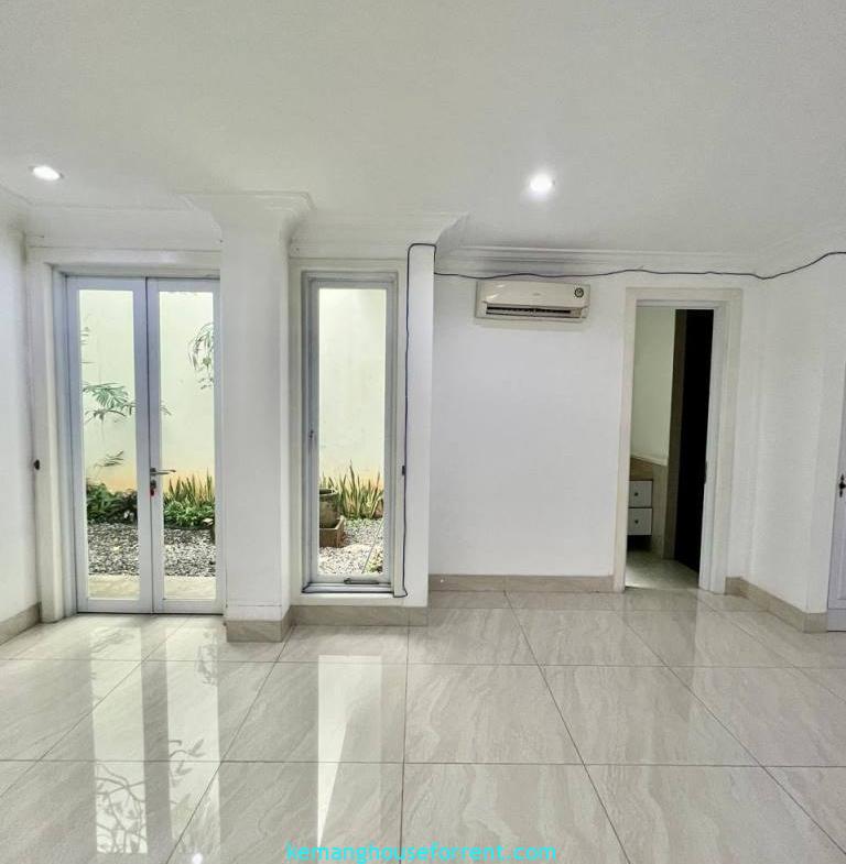 Luxury Townhouse for Rent in Kemang Selatan