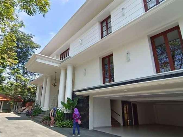 Rumah Premium Siap Huni di Kemang Selatan Jakarta Selatan, Fully Furnished dan SHM