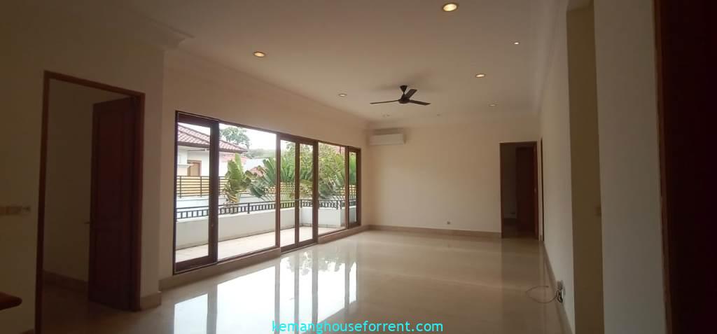 5BR Rental House Close to JIS Pondok Indah