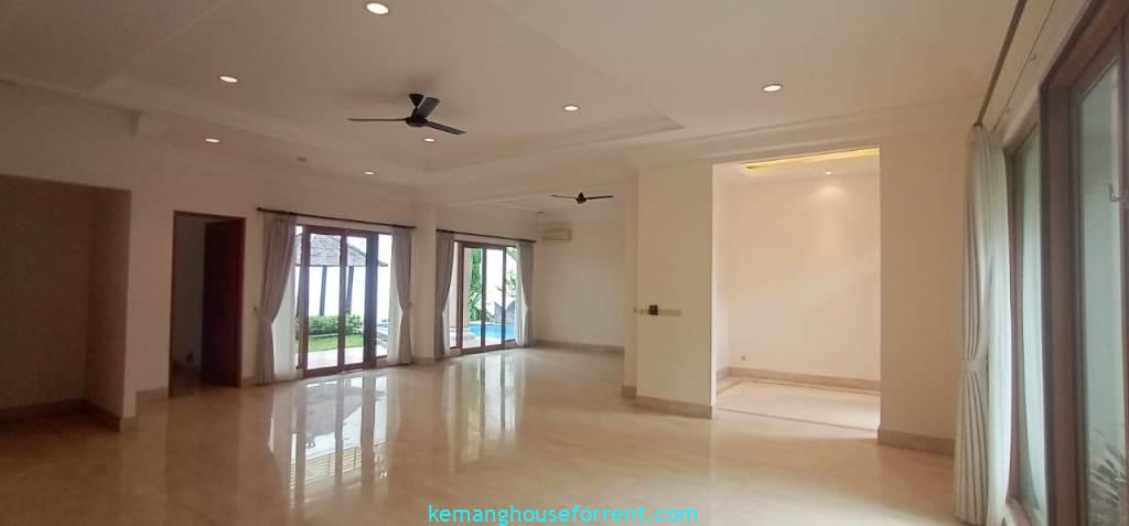 5BR Rental House Close to JIS Pondok Indah