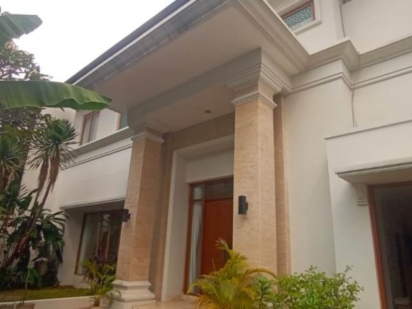 5BR Rental House Close to JIS Pondok Indah