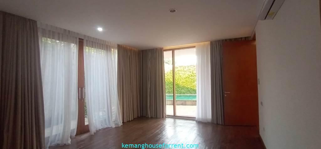 Townhouse for Rent in Kemang Utara