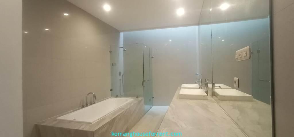 Townhouse for Rent in Kemang Utara